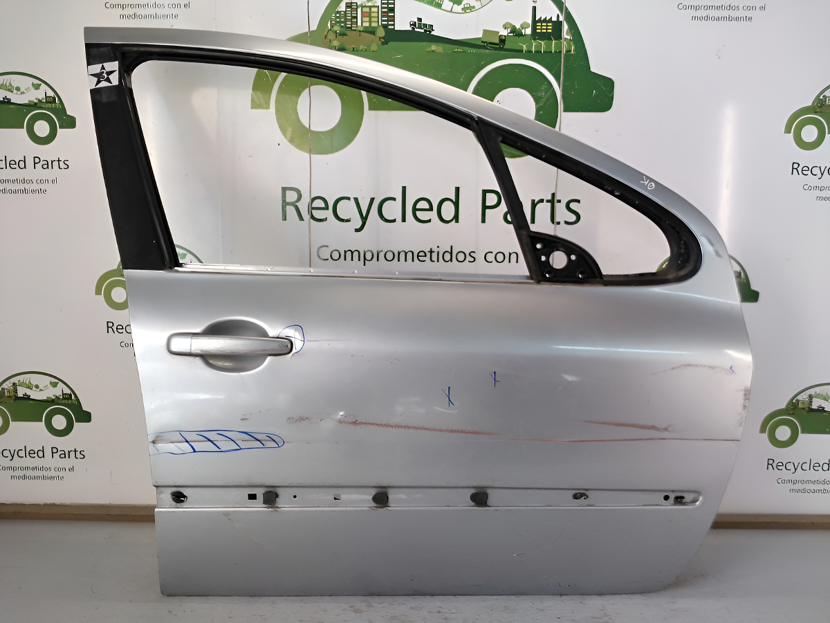 Puerta Delantera Derecha Peugeot 307 (04073964)