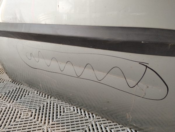 Puerta Trasera Izquierda Dodge Caravan (04794894)