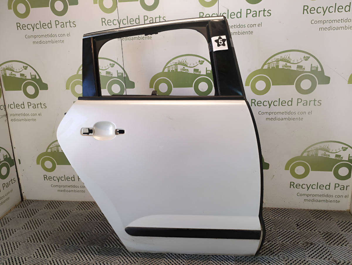 Puerta Trasera Derecha Peugeot 3008 Lv (05590543)