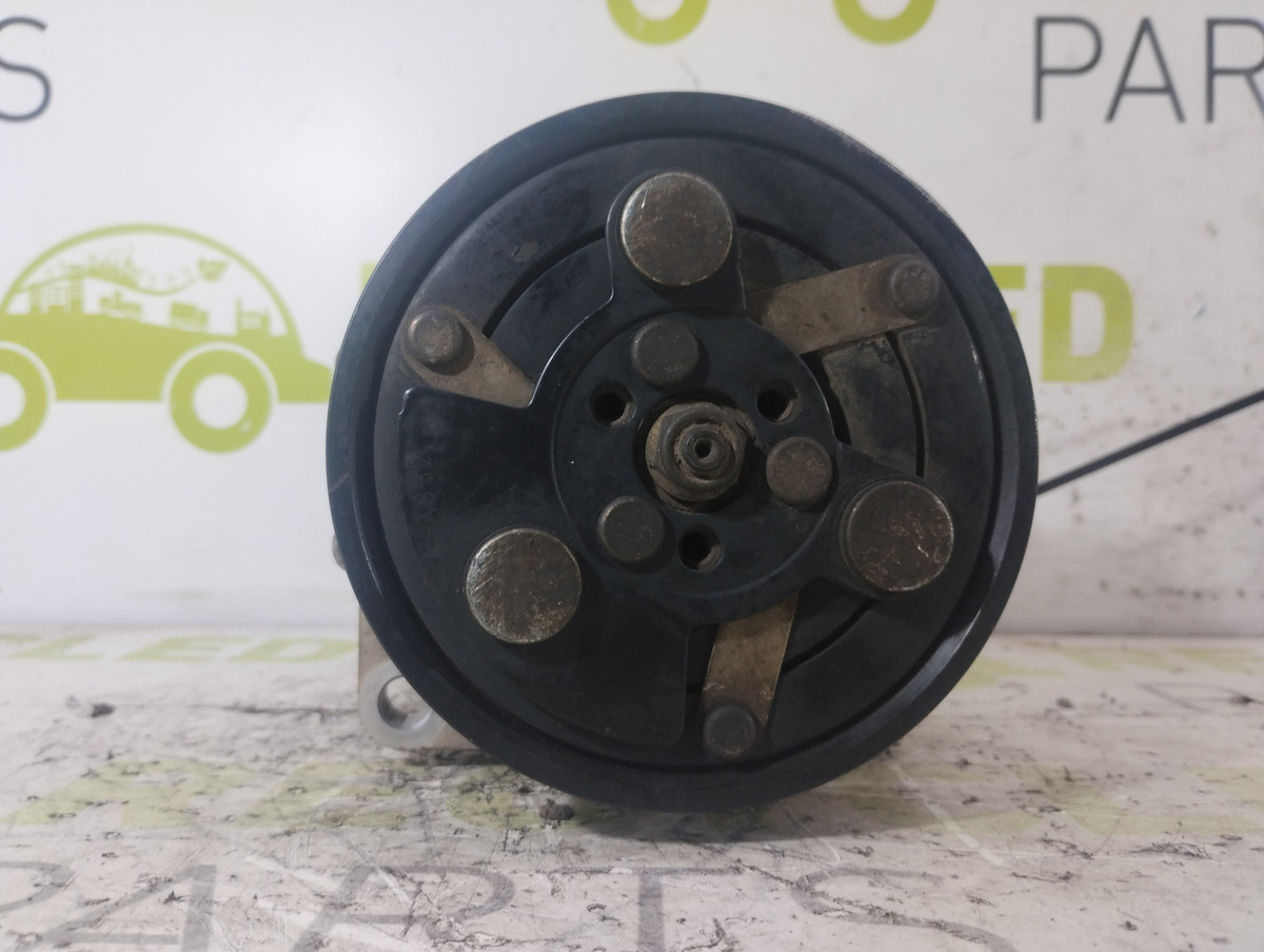 Compresor De A/a Vw Bora 1.8 (05913484)