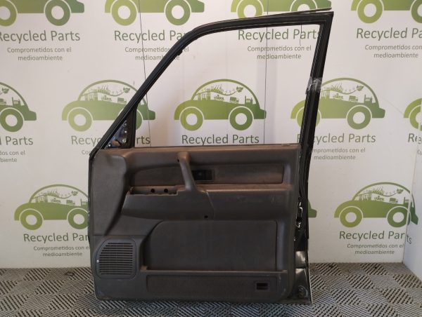 Puerta Delantera Derecha Isuzu Trooper (05161826)