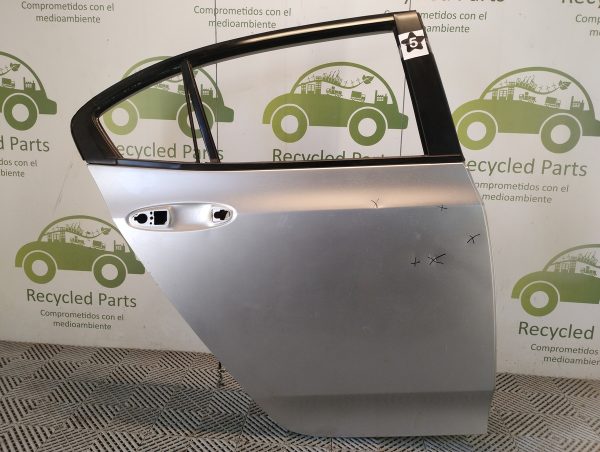 Puerta Trasera Derecha Honda City (04695904)