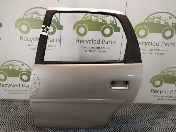 Puerta Trasera Izquierda Chevrolet Corsa (05503189)