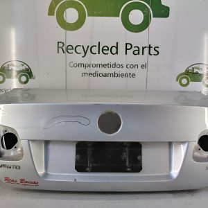 Tapa De Baul Vw Vento Lv (02914252)