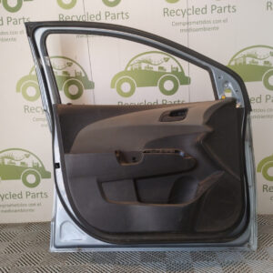 Puerta Delantera Izquierda Chevrolet Sonic (04965791)