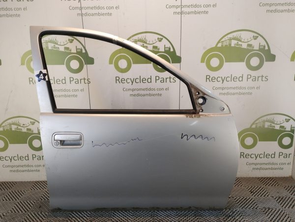Puerta Delantera Derecha Chevrolet Corsa (05135594)