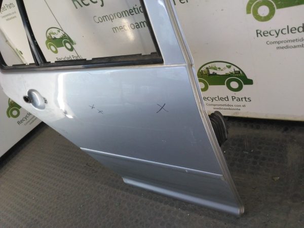 Puerta Trasera Derecha Vw Bora (04554737)
