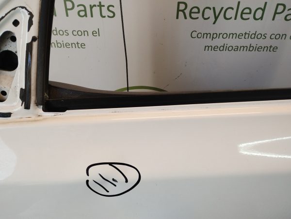 Puerta Delantera Izquierda Toyota Etios (05301882)