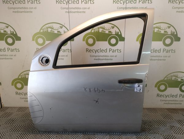 Puerta Delantera Izquierda Renault Sandero Lv (05847358)