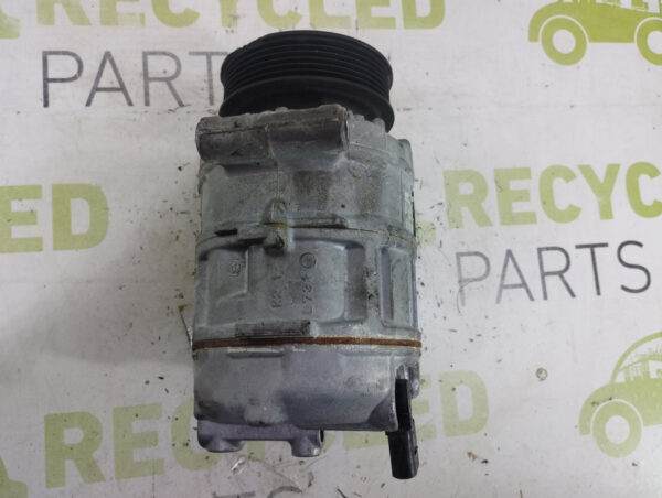 Compresor De A/a Audi Q7 3.0 (04824412)