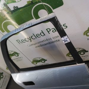 Puerta Trasera Derecha Chevrolet Corsa (04624751) Lp