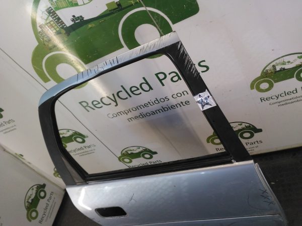 Puerta Trasera Derecha Chevrolet Corsa (04624751) Lp