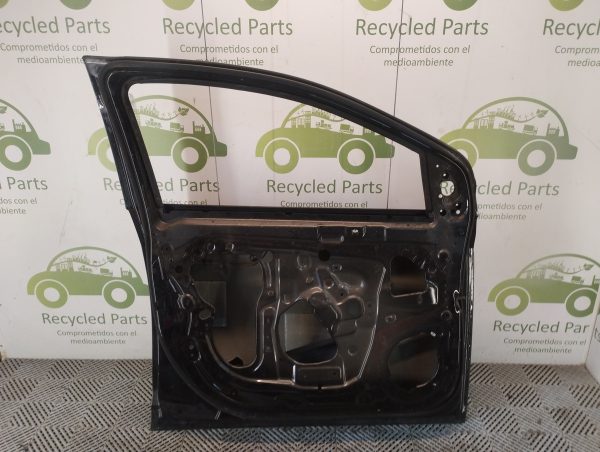 Puerta Delantera Izquierda Chevrolet Onix (05404954)
