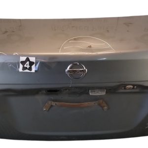 Tapa De Baul Nissan Tiida (05373569)