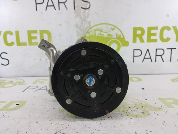 Compresor De A/a Toyota Yaris 1.5 (05027976)