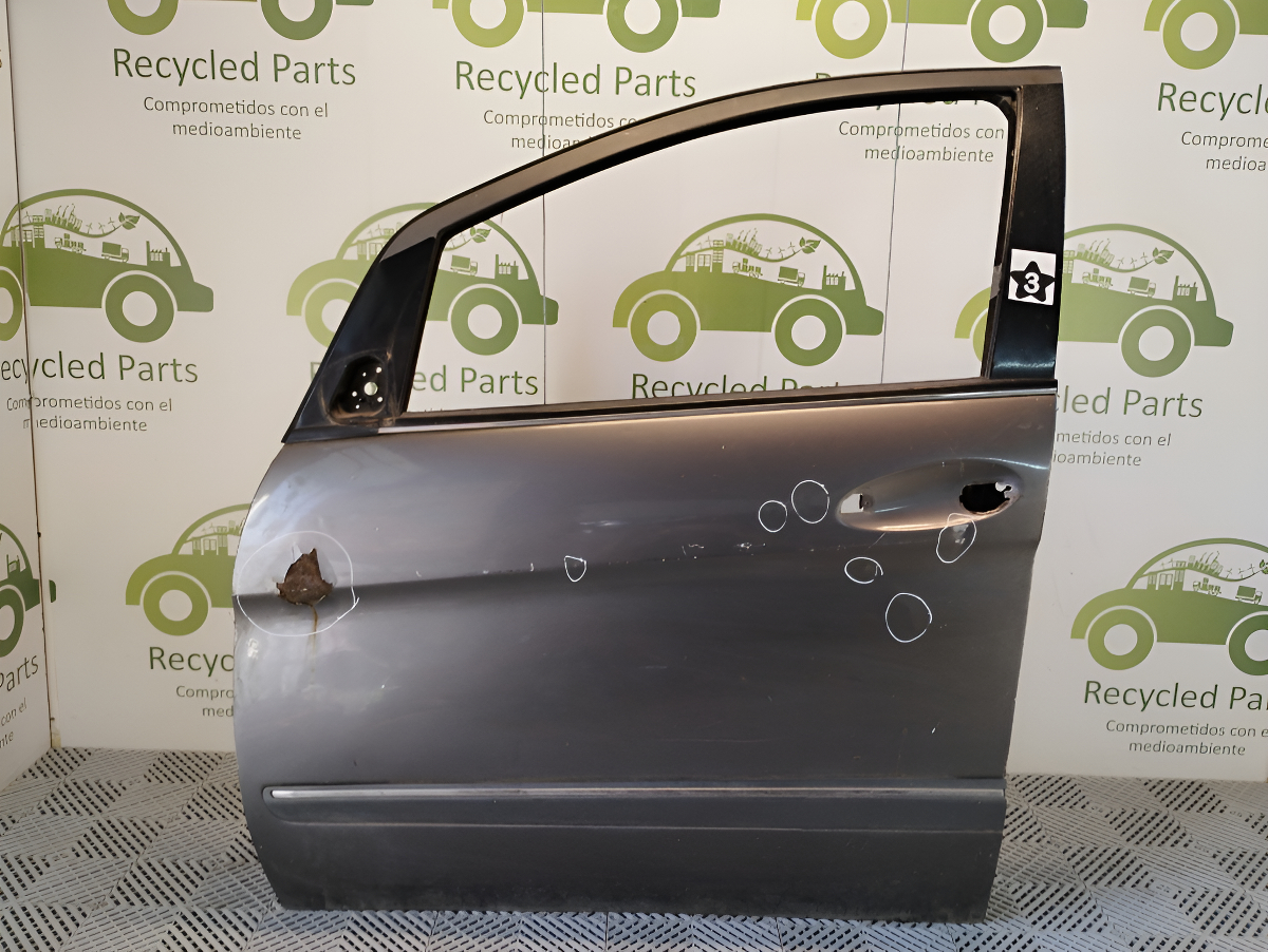 Puerta Delantera Izquierda Mercedes Benz B170 (04554845)