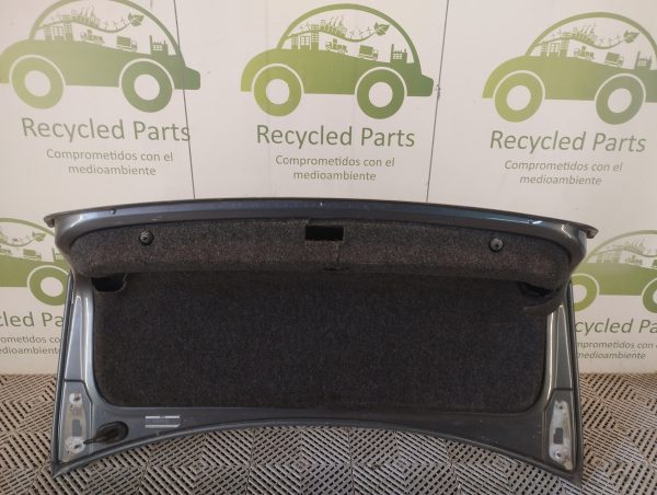Tapa De Baul Vw Vento Lv (04507723)