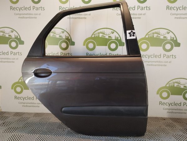 Puerta Trasera Derecha Renault Scenic (04767365) Lp