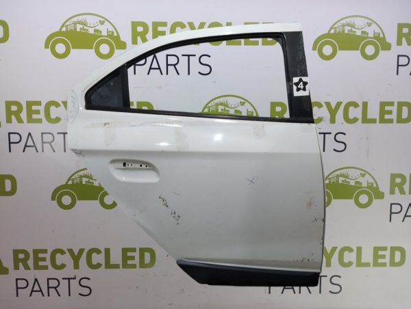 Puerta Trasera Derecha Chevrolet Onix (05515428) Lp