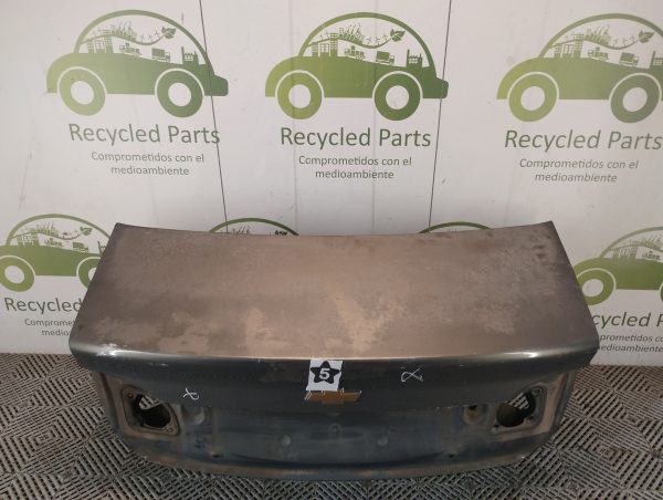 Tapa De Baul Chevrolet Classic (06248910)