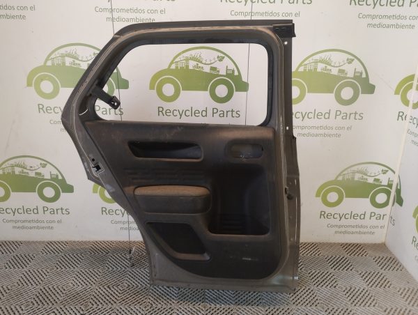 Puerta Trasera Izquierda Citroen C4 Cactus (05488534)