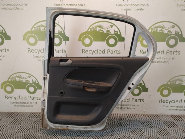 Puerta Trasera Derecha Vw Gol Trend (05404245)