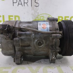 Compresor De A/a Vw Bora 1.8 (06147511)