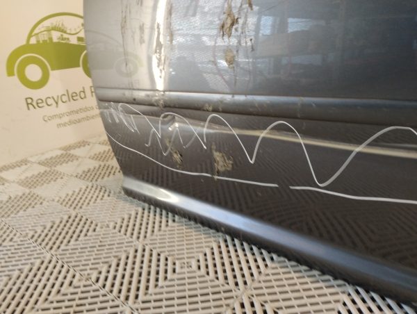 Puerta Delantera Izquierda Vw Bora (04720013)