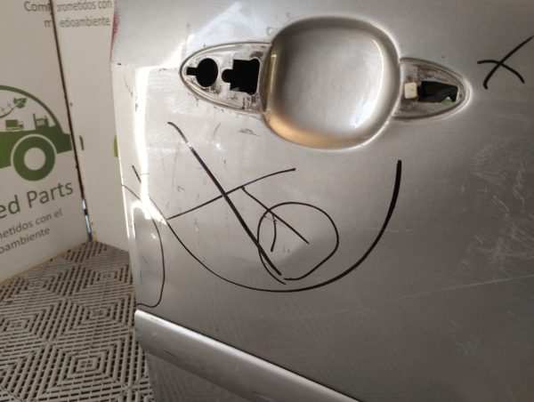 Puerta Delantera Derecha Ford Focus 1 (03905827)