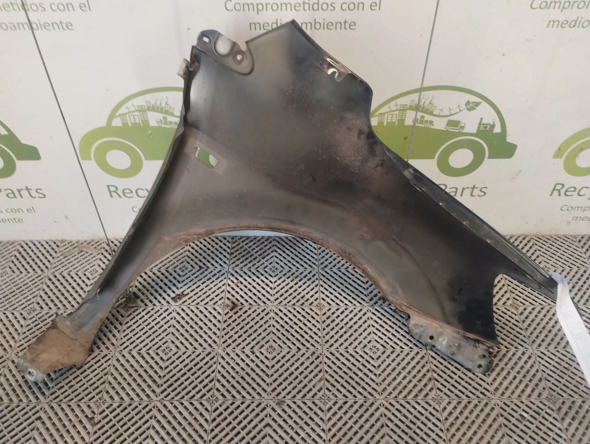 Guardabarro Izquierdo Chevrolet Sonic (06112215)
