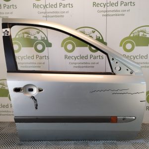 Puerta Delantera Derecha Renault Laguna Ln (05365431)