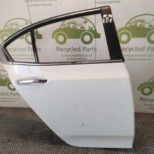 Puerta Trasera Derecha Honda City (06317386)