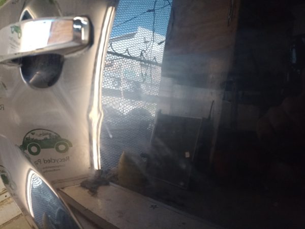 Puerta Trasera Derecha Chevrolet Aveo (04299674)
