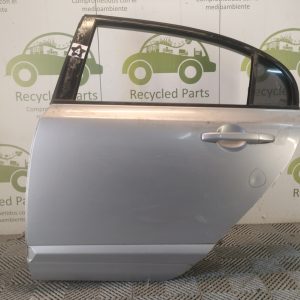 Puerta Trasera Izquierda Honda Civic 8va (05464245)