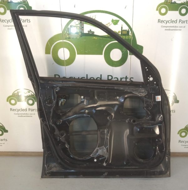 Puerta Delantera Izquierda Suzuki Grand Vitara (03235601)