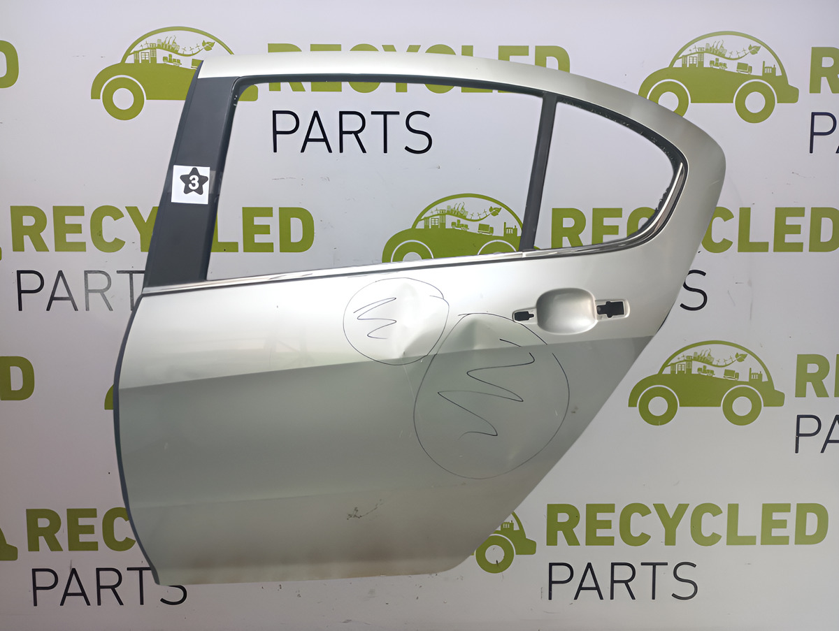 Puerta Trasera Izquierda Peugeot 408 (05143416) Lp*