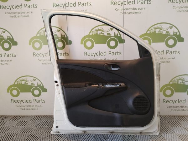 Puerta Delantera Izquierda Toyota Etios (05301882)