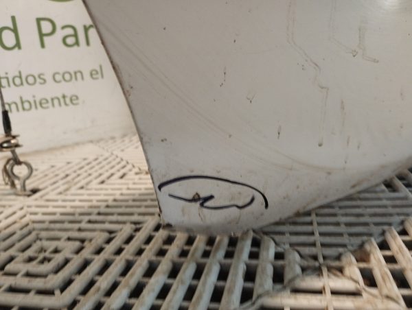 Puerta Trasera Derecha Chevrolet Corsa (05018564)