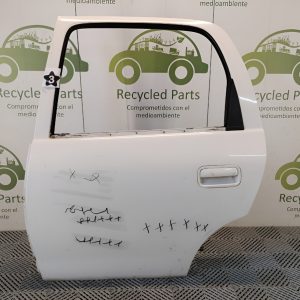 Puerta Trasera Izquierda Chevrolet Corsa (04537597)