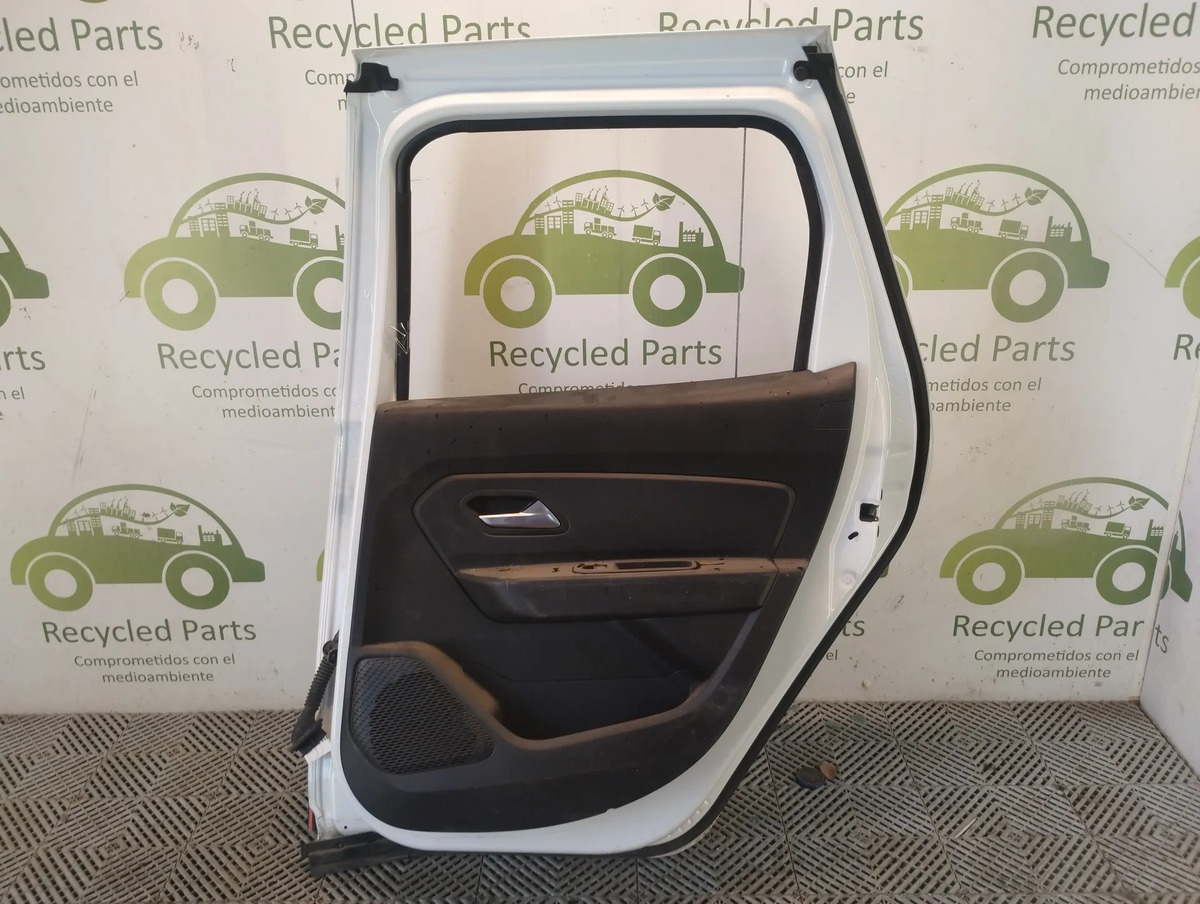 Puerta Trasera Derecha Duster (05421170)