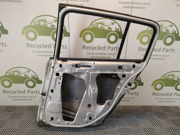 Puerta Trasera Derecha Renault Megane 2 5p (04765027)