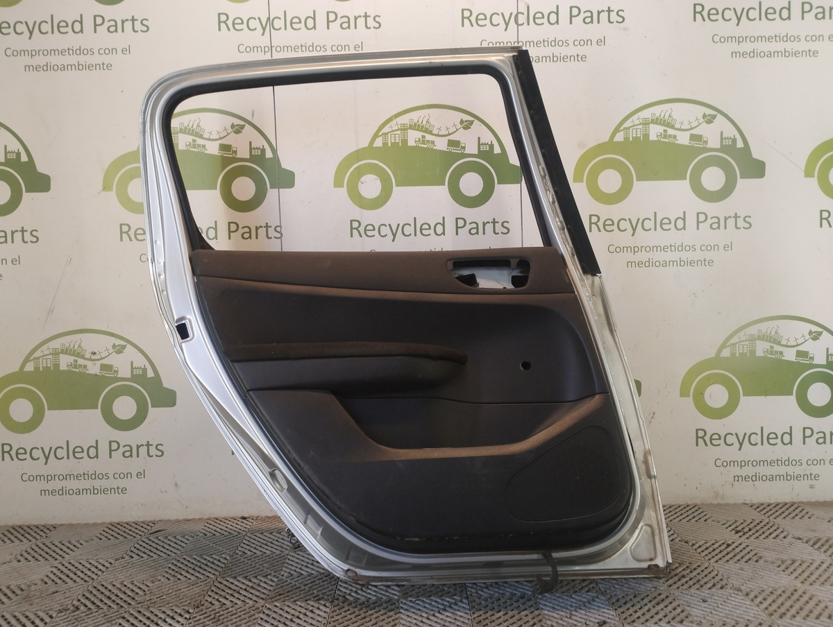 Puerta Trasera Izquierda Peugeot 307 (06060114)