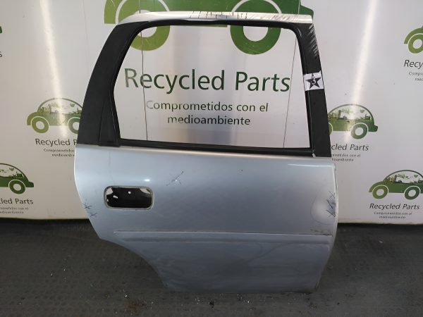 Puerta Trasera Derecha Chevrolet Corsa (04624751) Lp