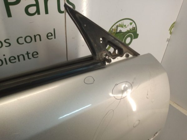 Puerta Delantera Derecha Subaru Legacy (03913738)