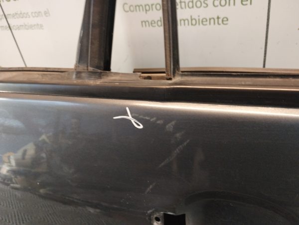 Puerta Trasera Izquierda Vw Bora (05467902)