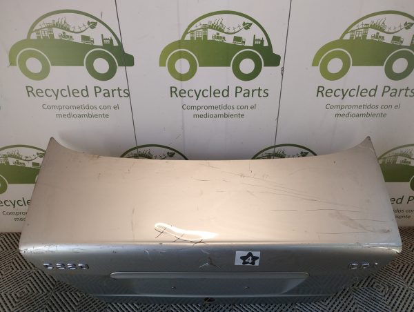 Tapa De Baul Mercedes Benz C220 (01376435)
