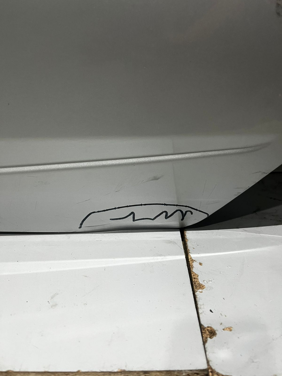 Puerta Trasera Izquierda Chevrolet Onix (05768145) Lp