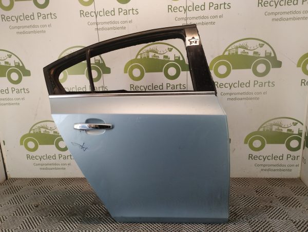 Puerta Trasera Derecha Chevrolet Cruze 4p (05959440)