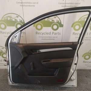 Puerta Delantera Derecha Chevrolet Aveo (06944918)