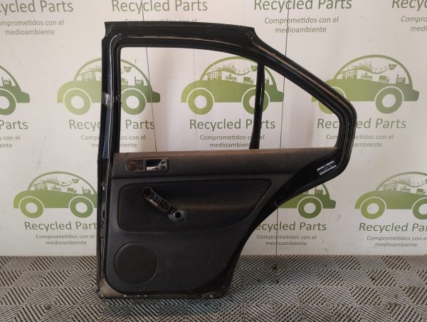 Puerta Trasera Derecha Vw Bora (05781104)